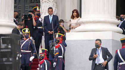 CRISTINA SIN BARBIJO LLEGADA