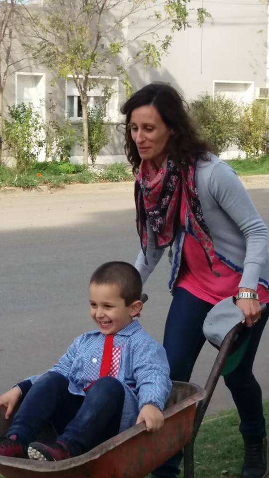 33815921_1929371913741138_1972472866083438592_n