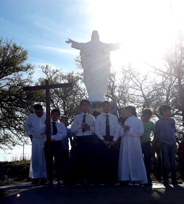 43339946_1917688134992378_8863019096694849536_n