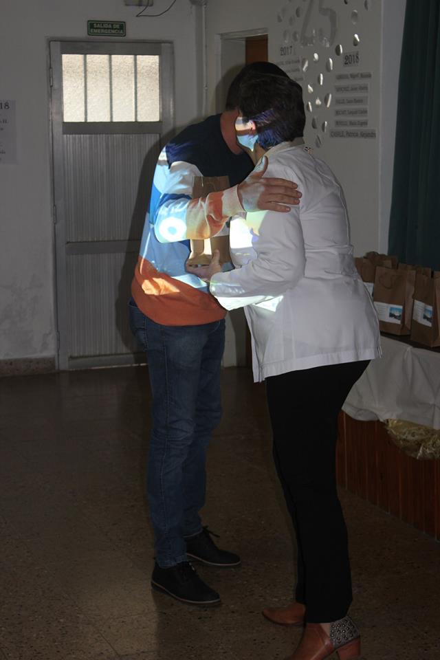 35364030_2138476252829625_6309873683053674496_n