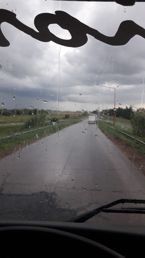 b6e6fd87-f906-4dcc-b88e-9704f1236106