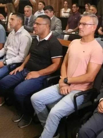 64ad66fd2b12f_360_480!