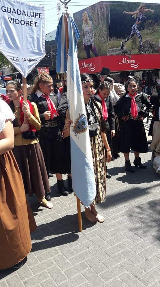 73092792_819777048462818_7111333297954750464_n