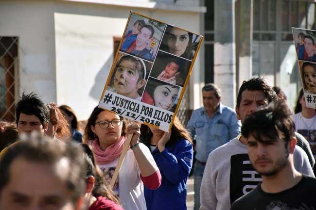 MARCHA JUICIO A HOTZ 3