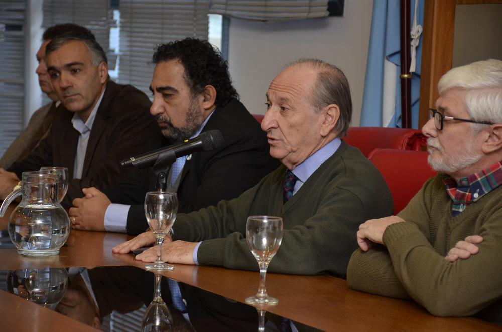 ENTREGA DE CERTIFICADOS A RESIDENTES