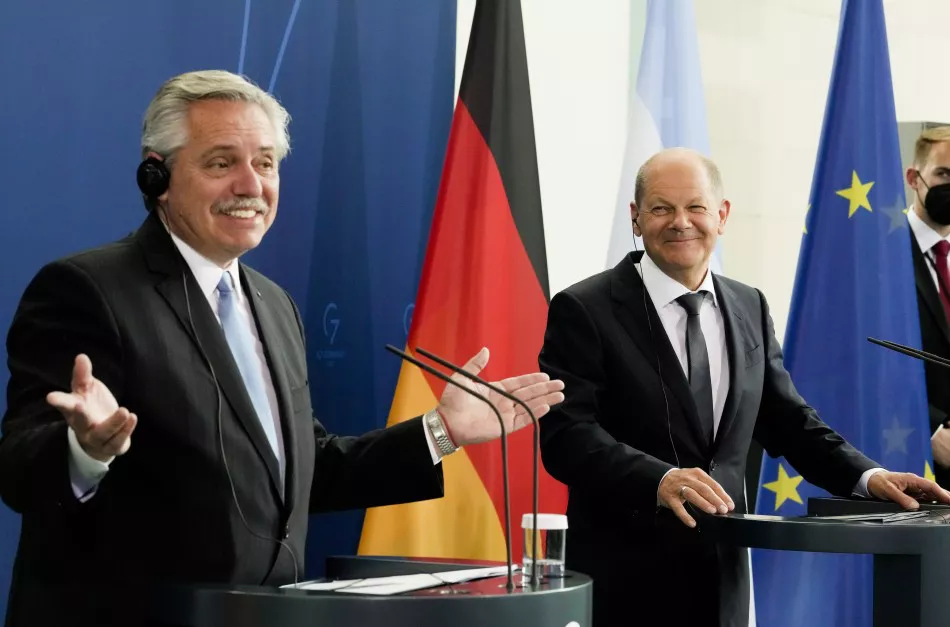 alberto aleman olaf scholz