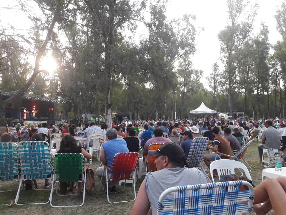 76727035_750039805463009_5342485114842513408_n