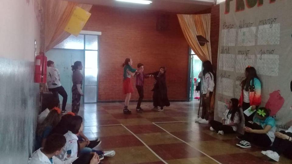 42221584_2099452783399716_1953438198092791808_n