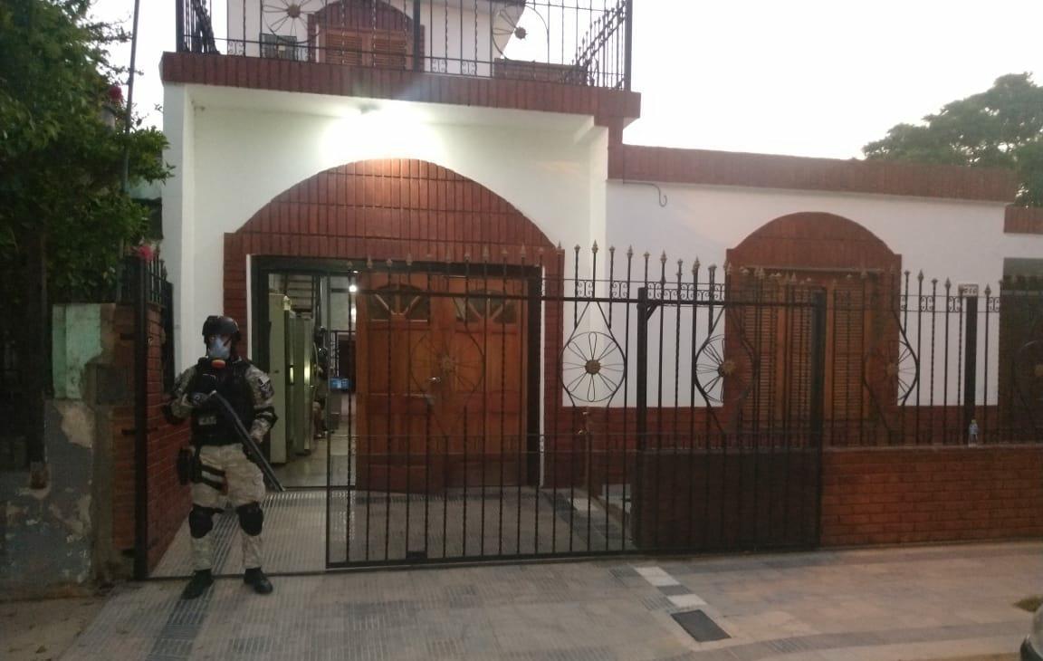 8358734b-6b59-43ee-9cd7-20b72ed3cee6