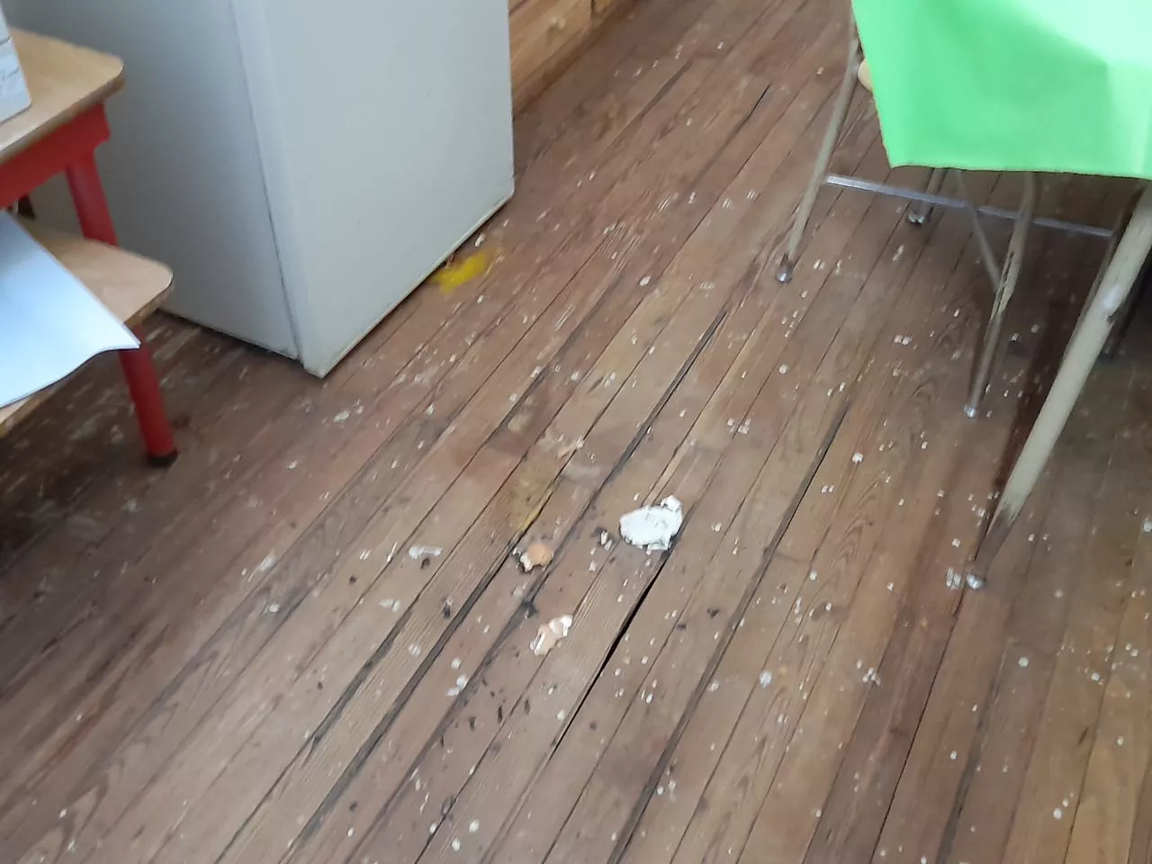 VANDALISMO ESCUELA VAN PRAET 7