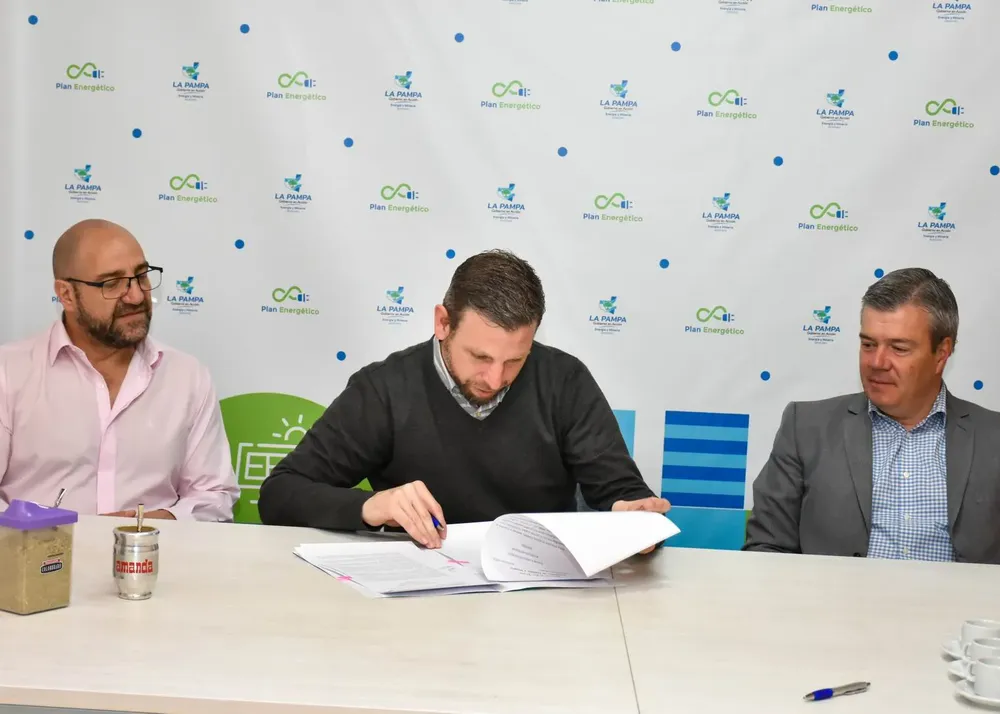 128468_resize-of-max_8869