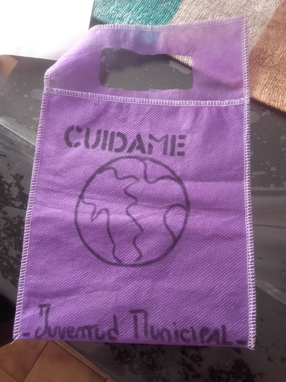 b1c54a2b-b705-4d2d-a4cd-4c76376bbad2