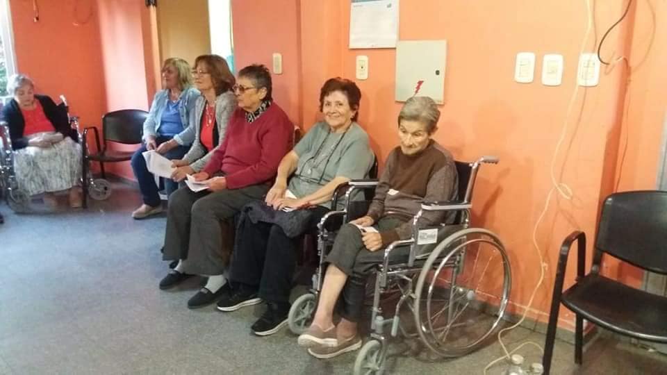 58916864_2422986414379683_216614132953120768_n