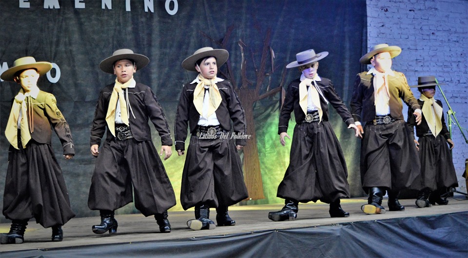 64674393_2394785553948469_8202605851312128_n