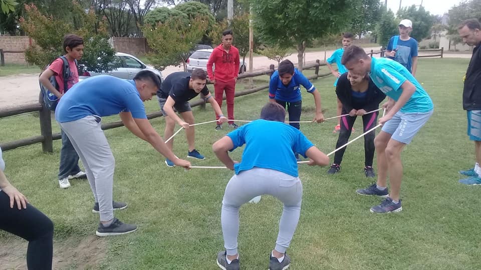 46519464_2186499708028356_5637794915652993024_n