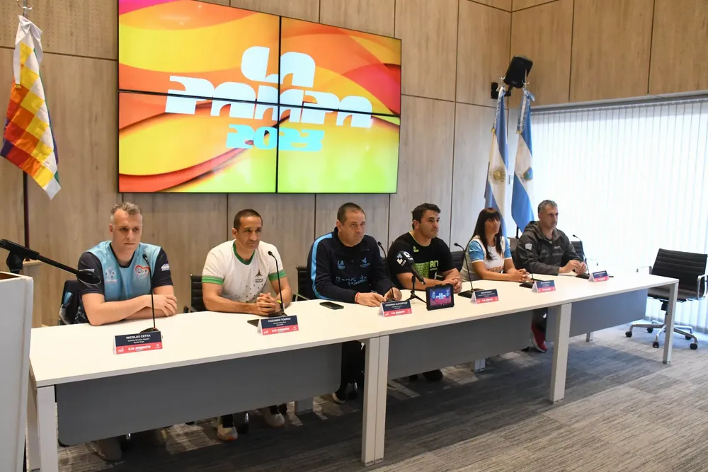 352526_resize-of-gus_7474