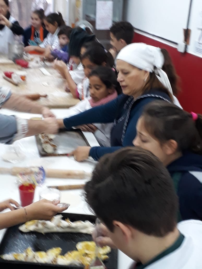 b8251121-d1a1-4184-94a3-d044cd783b83