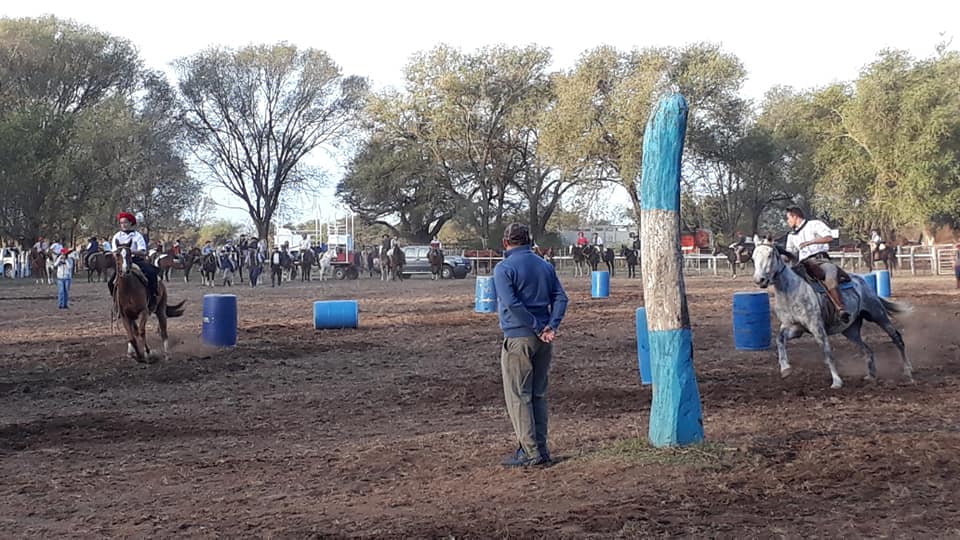 60981233_2464001810278143_7679518528747077632_n (1)