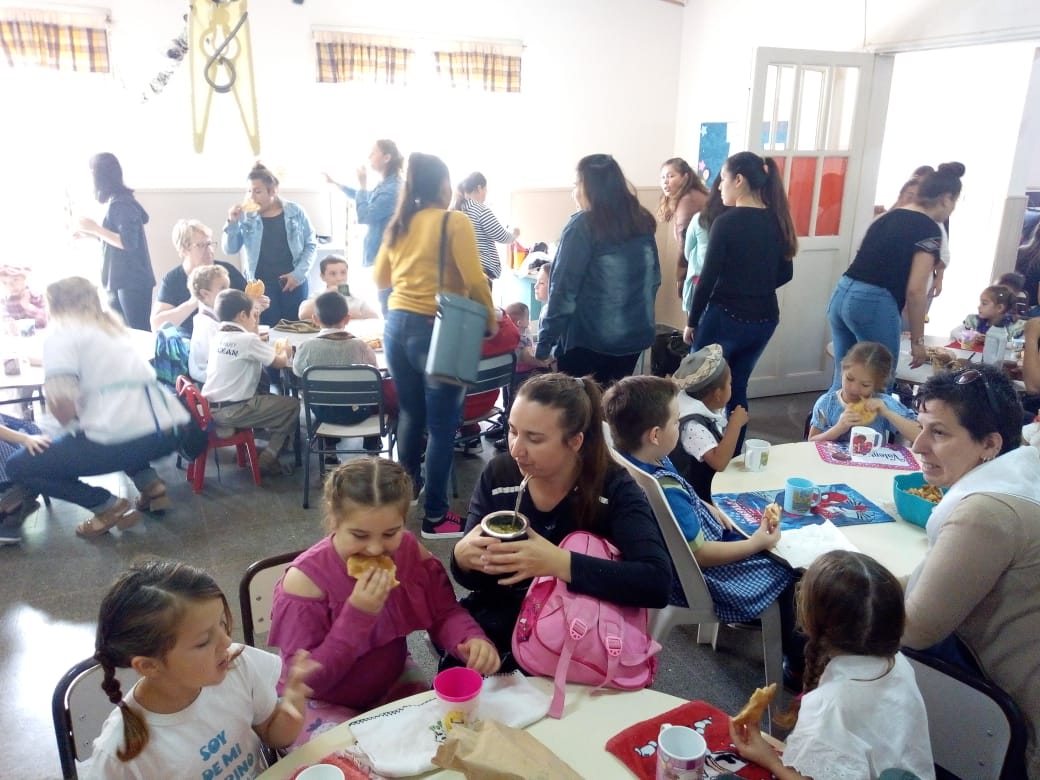 99c01ad7-2390-408a-ae73-3d7a621c21d6