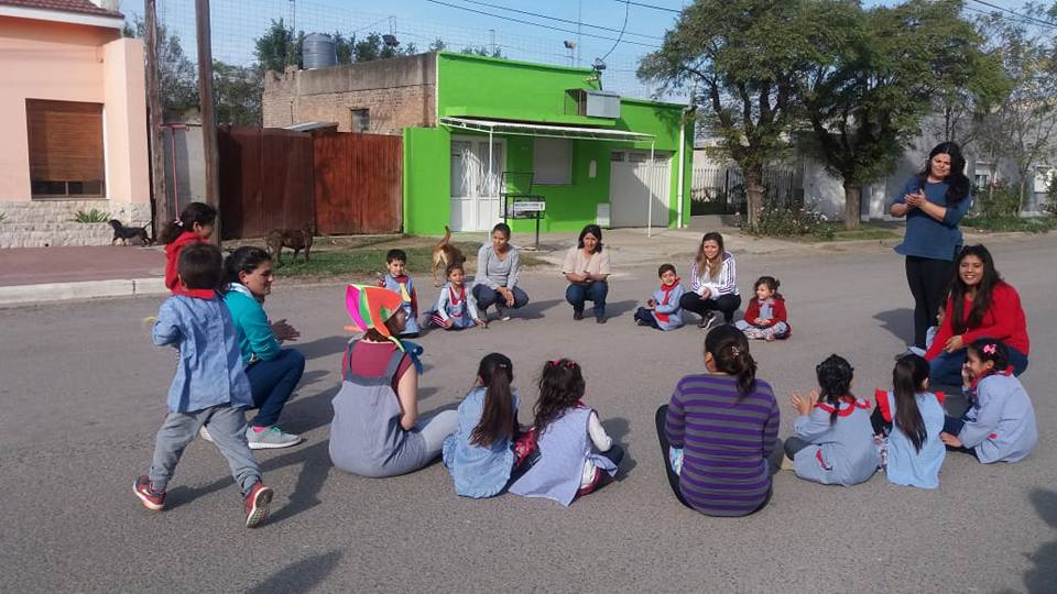 33743067_1929371293741200_1217820672357564416_n