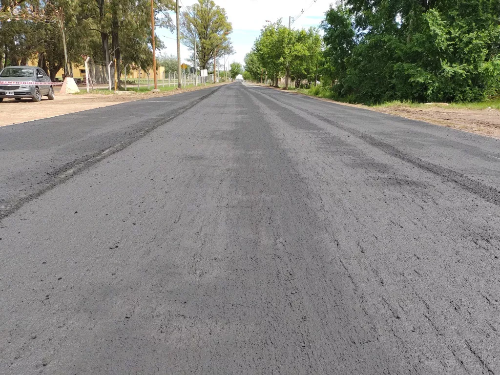 reasfaltado acceso peron