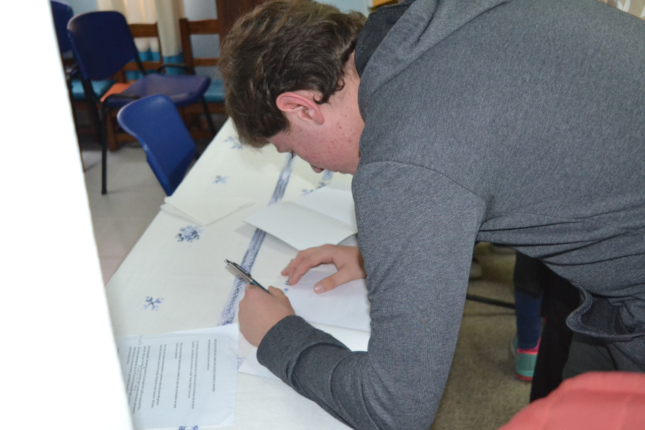 ce5a6f07-2a37-40f8-836a-8e6d0eebf9e5