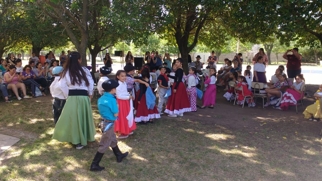 e9f52216-2a0b-4921-80d8-65d252586bac