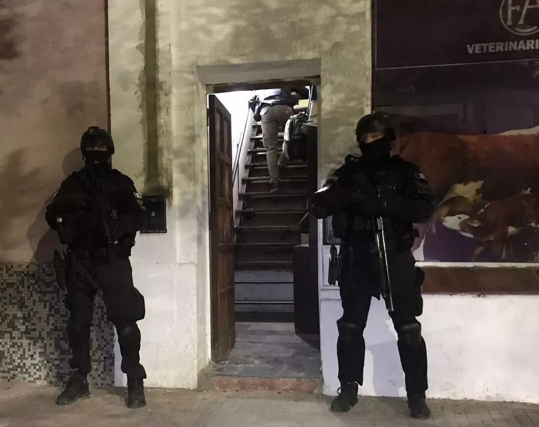 2fb9e716-ce81-484f-8cfe-dcb7201d3946