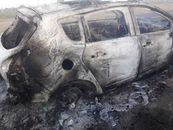 Peugeot-3008-incendiado-2