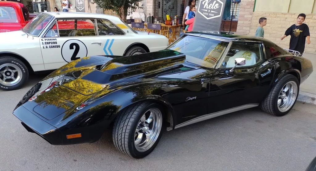 8 corvette stingray alicia