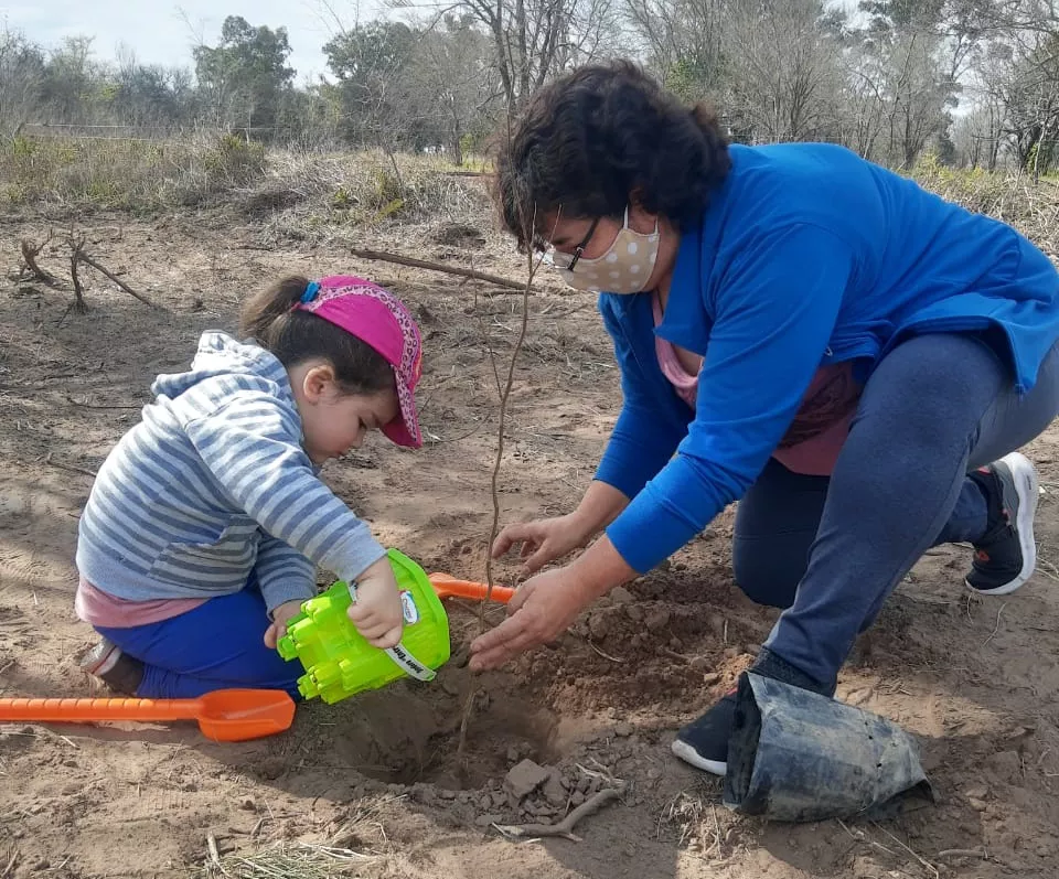 b944351d-c014-4a0d-8399-ec3773ceccf5