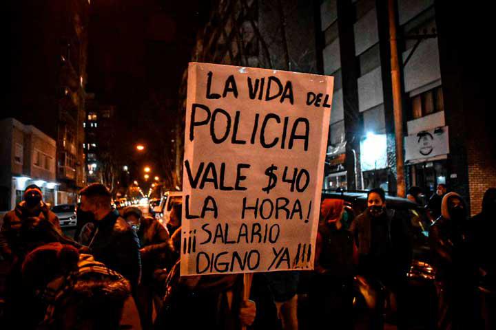 CONFLICTO POLICIA BONAERENSE 1