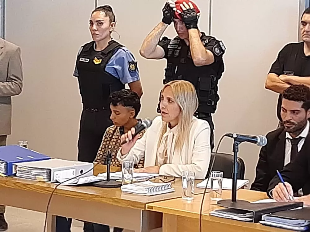 f9835b70-b9ba-4875-afe0-de54c2296d85