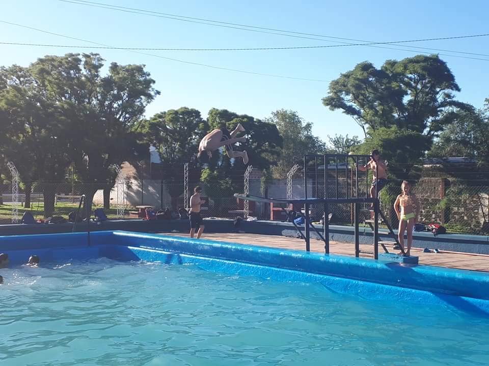 49682504_2256727281005598_1728234950886424576_n