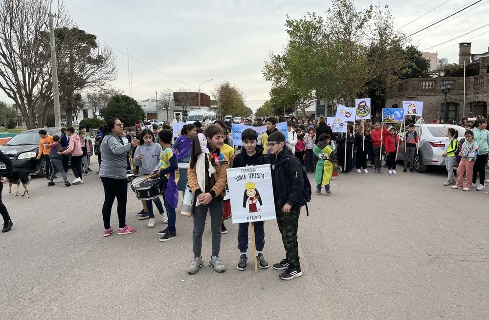 PROCESIÓN NIÑOS 1 (FILEminimizer)