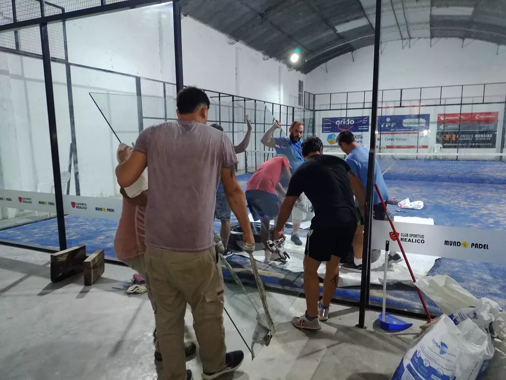 mundo padel vidrio 4 (FILEminimizer)