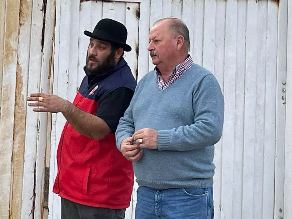 6488f8d5-6c98-45a9-b280-d3c3d957f94c