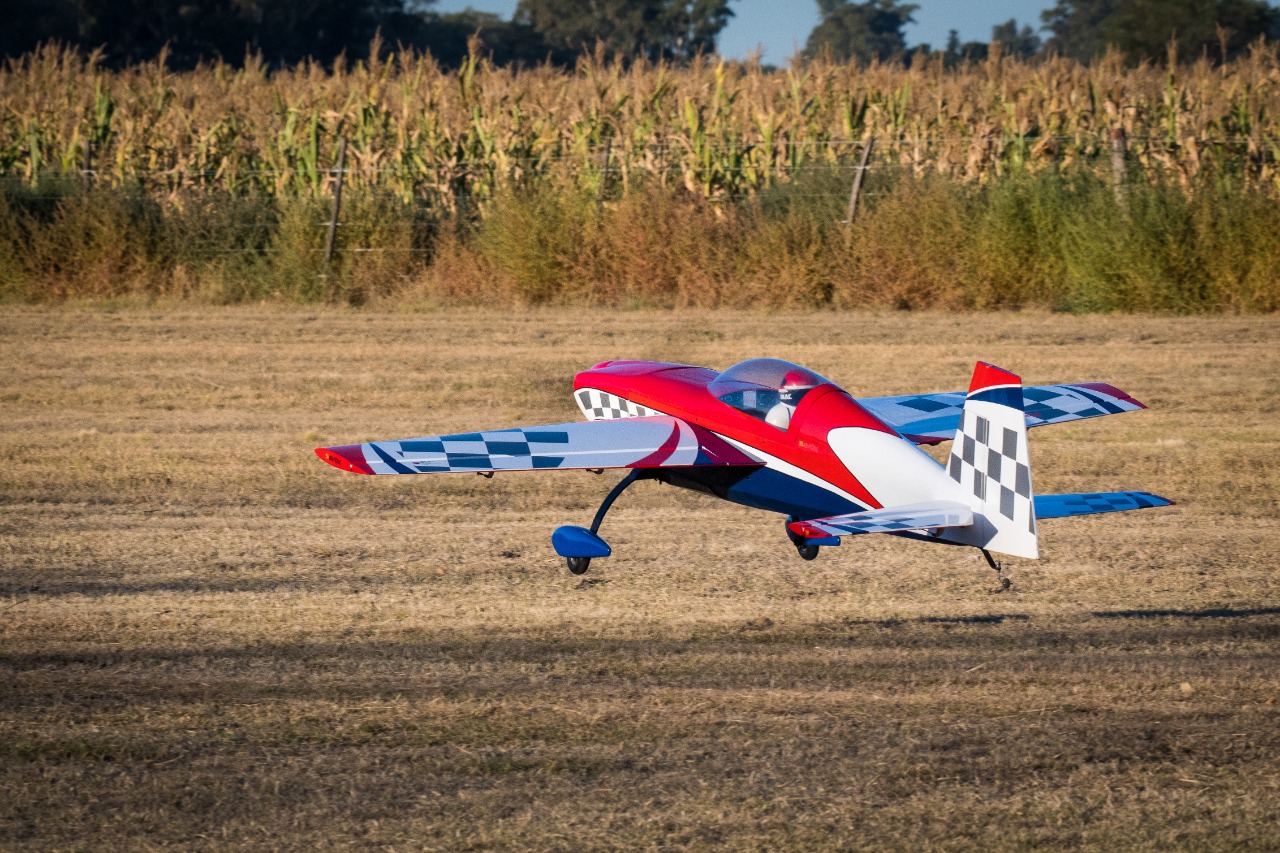 5a85ba42-b6b1-4fe9-a64b-17c13fa722a3