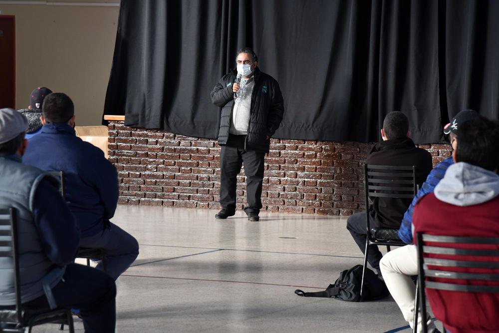 728574_covit-19-hisopados-en-esc.-221--7-