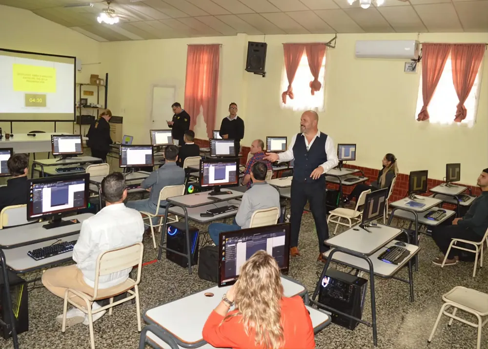 213571_whatsapp-image-2023-10-10-at-16.29.51