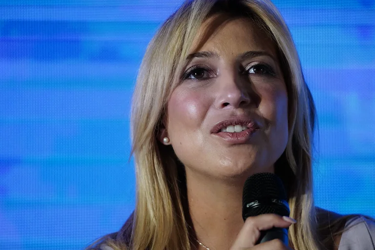 FLDBOBBJGZHHHMY4H3AGJJCR6Q