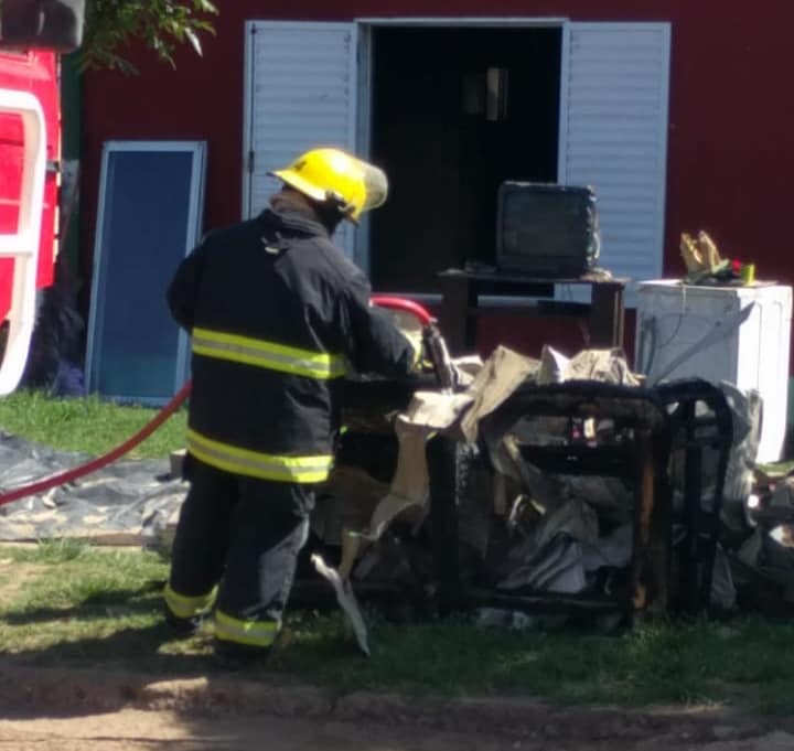 INCENDIO CASA PARERA 7
