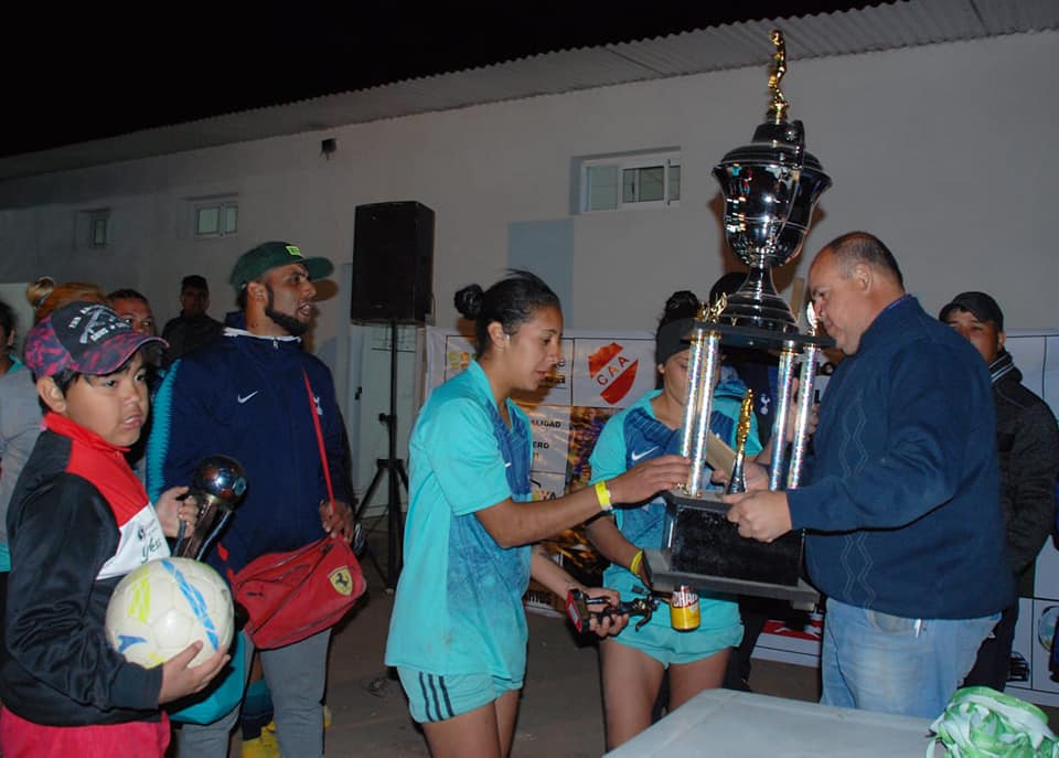 AGRARIO FUTBOL FEMENINO 15