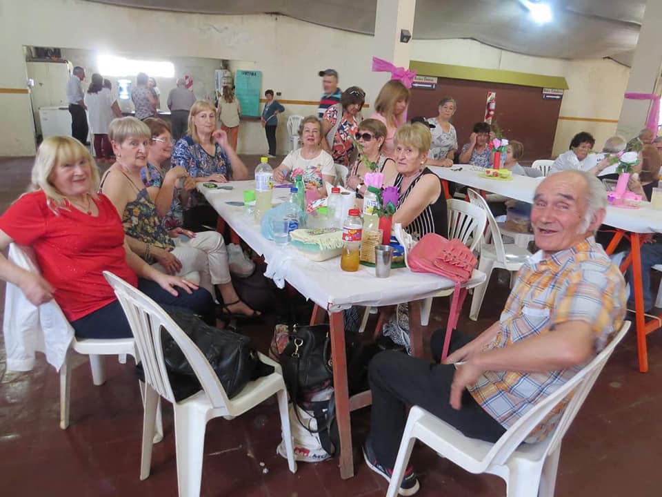 71097880_2698436890167966_1564691083110121472_n