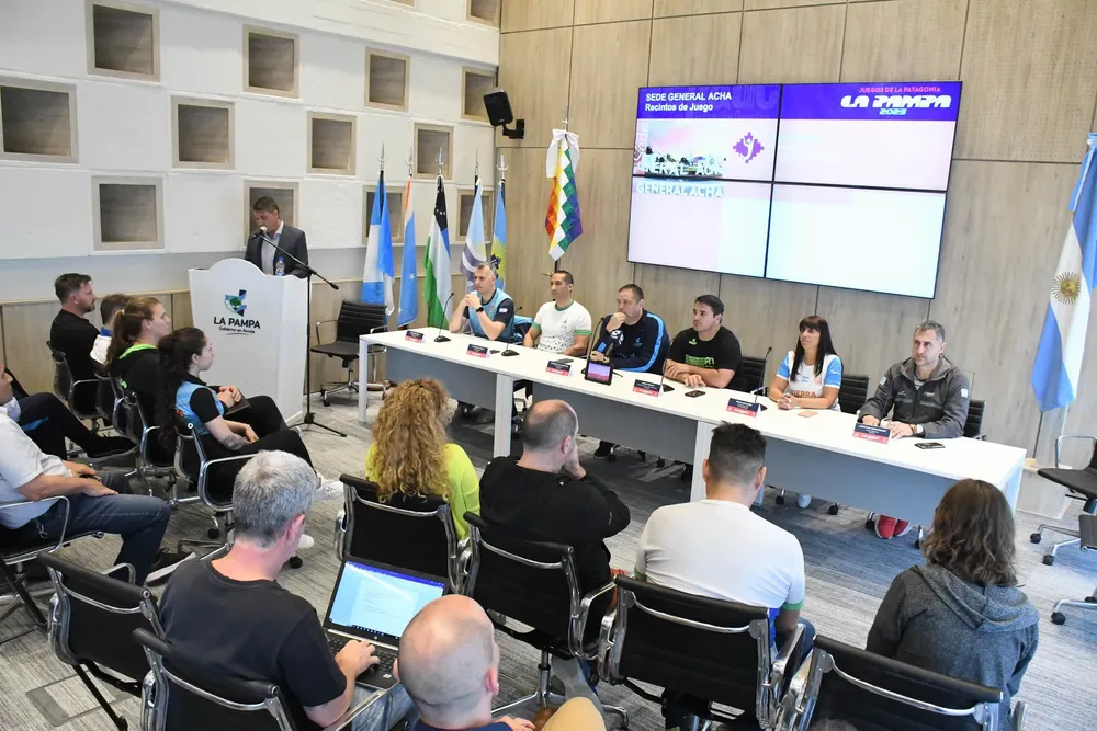 476942_resize-of-gus_7481