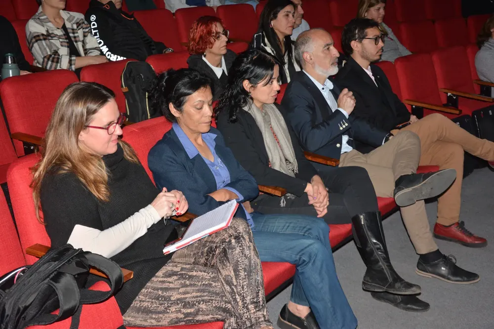 503982_85591c3a-0503-488b-82ed-b4883c1fba5b