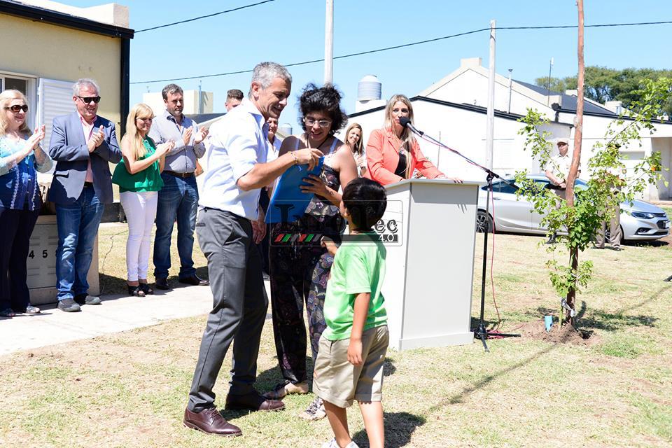 49212603_1908567352605422_4653267430770999296_n