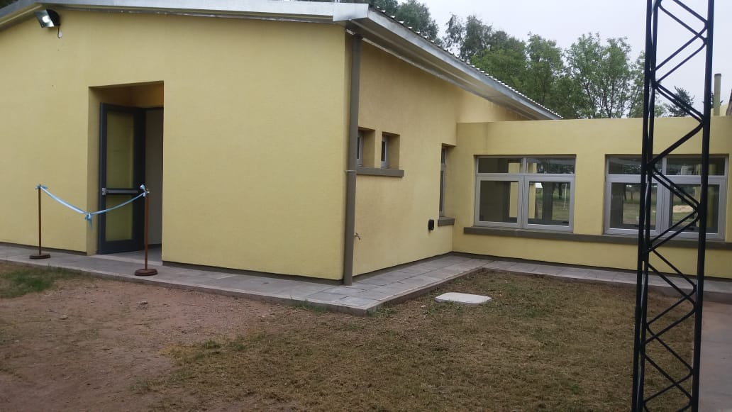 8f92b0de-9e81-46ef-8de2-dee52db51a30