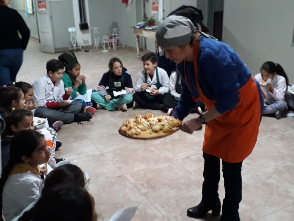 b6e36734-7126-48ec-b775-38eb8a351cf4