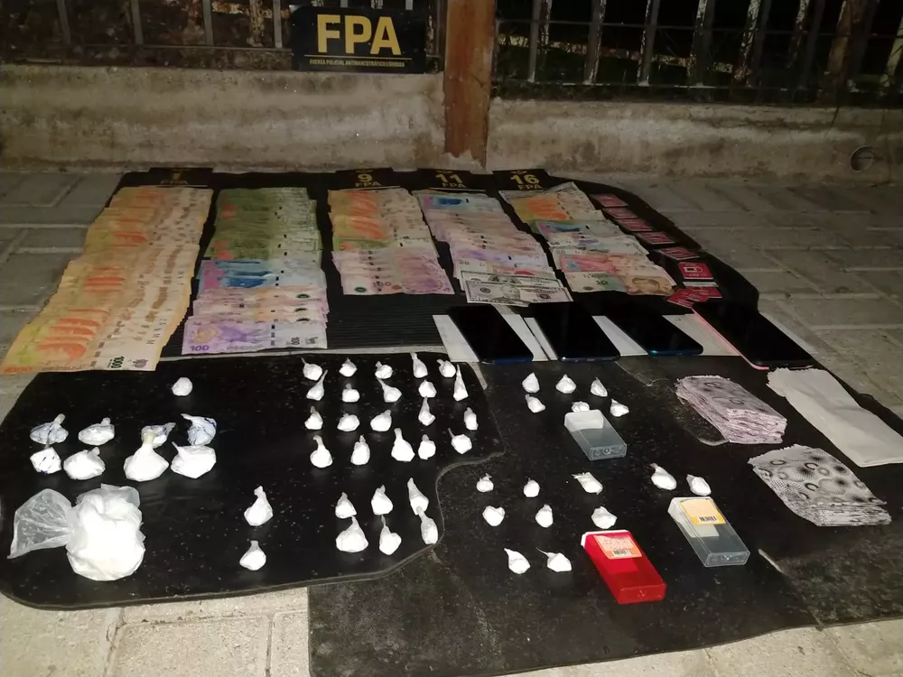 1b290d2c-8fed-43bd-853c-a7a4f60ce2b3